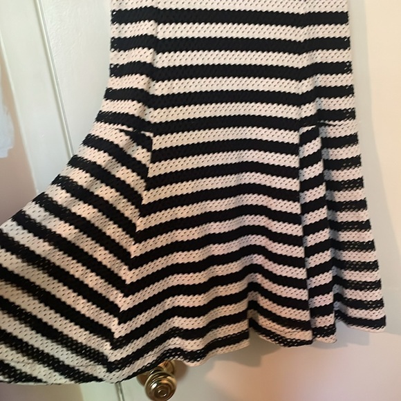 Banana Republic size 12 black and white striped fit and flare dress. - Picture 2 of 8